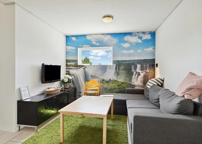 Semesterbostad Strandgardsvej X *